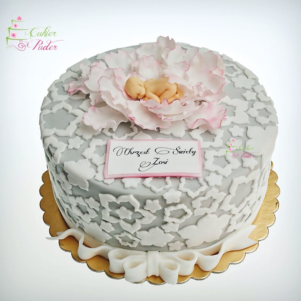 tort na chrzest swiety - minsk mazowiecki - tort dla dziewczynki - tort dla chlopca - tort dla dziewczynki - jadalne kwiaty - niemowlak w kwiatku - bogato zdobiony