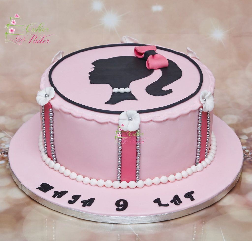 tort urodzinowy - urodziny dziecka - minsk mazowiecki 0 dziewczynka z kucykiem - ozdoby z kwiatkow - korale z masy - kokardka rozowo bialy - tort dla dziewczynki