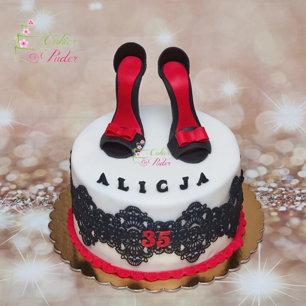 tort urodzinowy - tort na urodziny - mińsk mazowiecki - masa cukrowa - jadalna koronka - figurka 3d - figurki butow - figurka szpilki - czerwono czarny