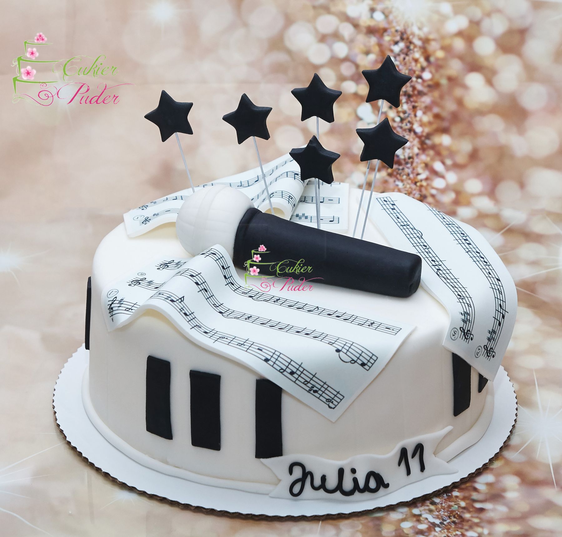 tort na urodziny - urodziny dziecka - minsk mazowiecki - papier nutowy - nuty - figurka mikrofon - tort pianino - gwiazdki - tort dla dziewczynki - tort dla chlopca