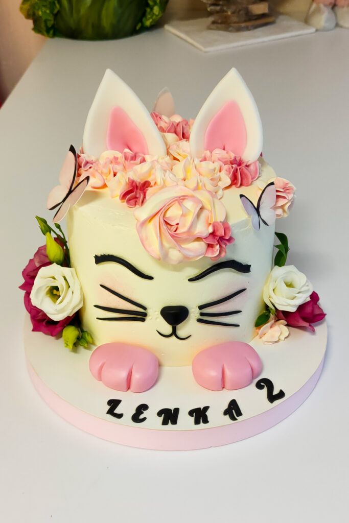 tort urodzinowy - urodziny dziecka - minsk mazowiecki - dla dziewczynki - kotek