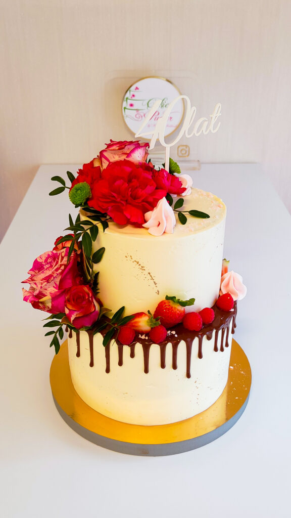 tort urodzinowy - tort na rocznicę - mińsk mazowiecki - drip - topper - fashion - kwiaty - tort pietrowy